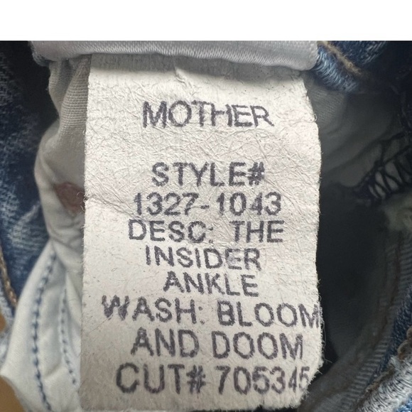 🔥SALE🔥Mother Jeans🔥 - Picture 8 of 8